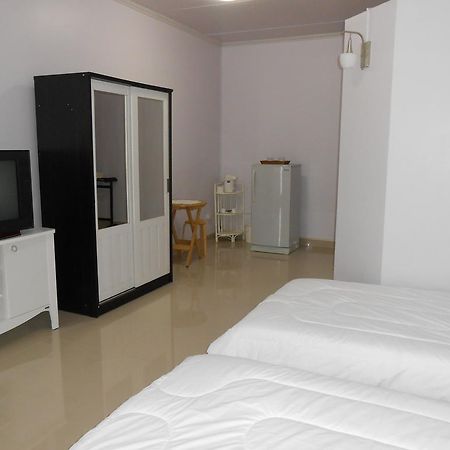 Mt-Room Pak Kret Exteriör bild