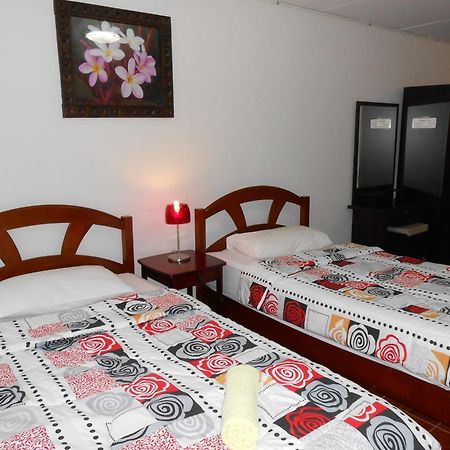 Mt-Room Pak Kret Exteriör bild