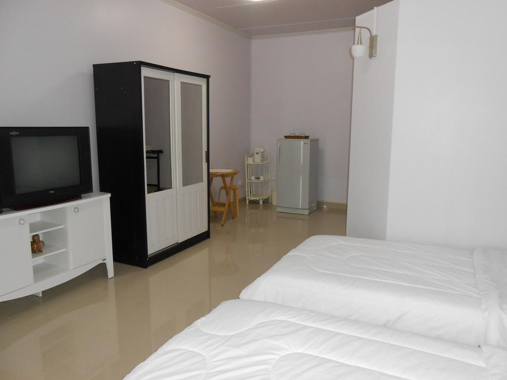 Mt-Room Pak Kret Exteriör bild